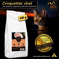 Croquettes sans céréales pour chat adulte sensibles à base de dinde et poulet.