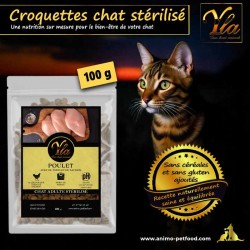 Croquettes poulet, thon et saumon pour chats stérilisés, sans céréales et riches en protéines